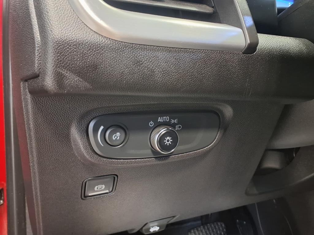 Vehicle image 16 of 23