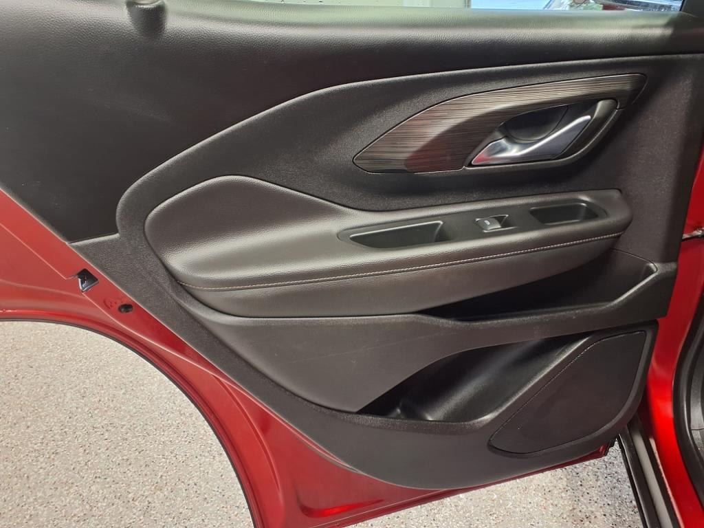 Vehicle image 9 of 23