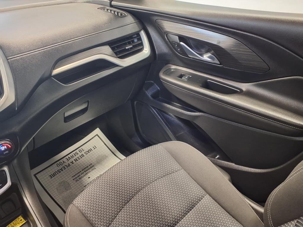 Vehicle image 12 of 23