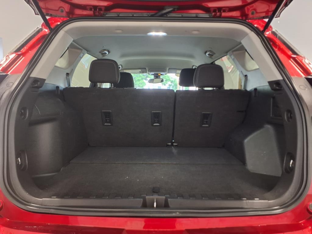 Vehicle image 8 of 23