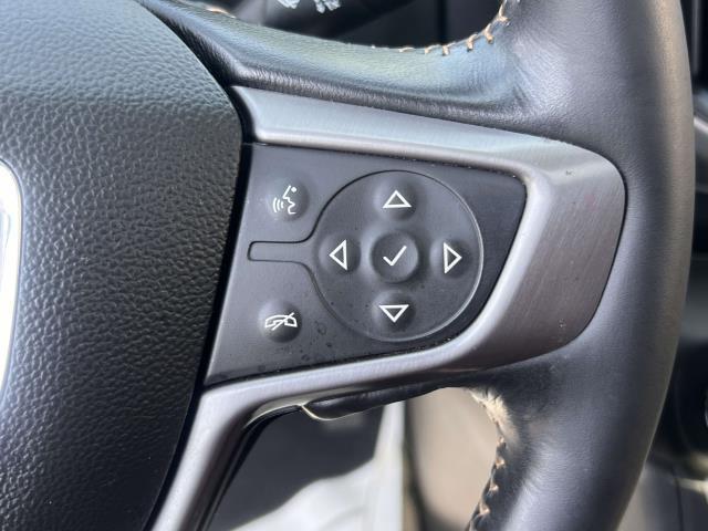 Vehicle image 32 of 34