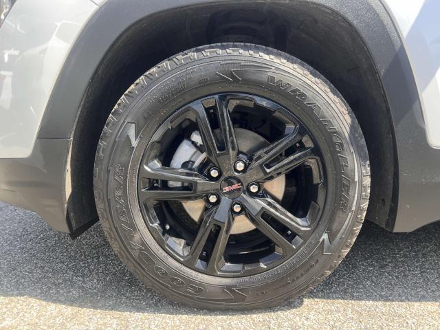 Vehicle image 7 of 34
