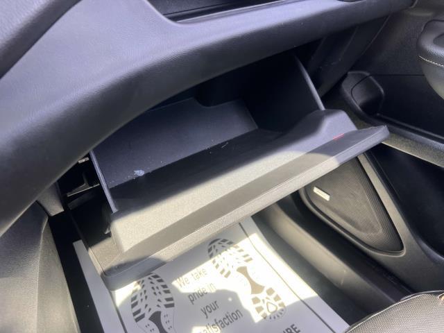 Vehicle image 19 of 34