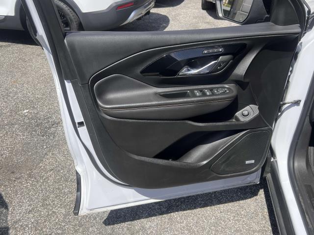 Vehicle image 16 of 34
