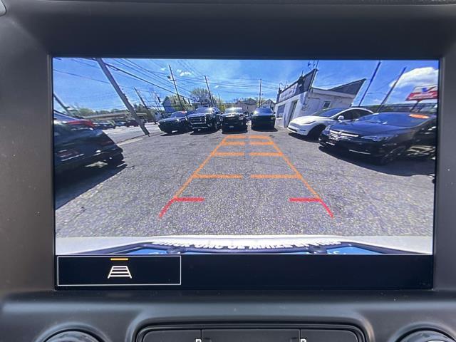 Vehicle image 14 of 34