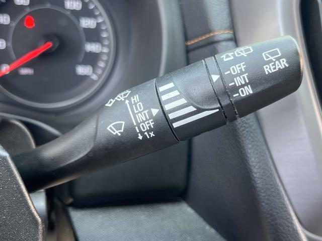 Vehicle image 20 of 34