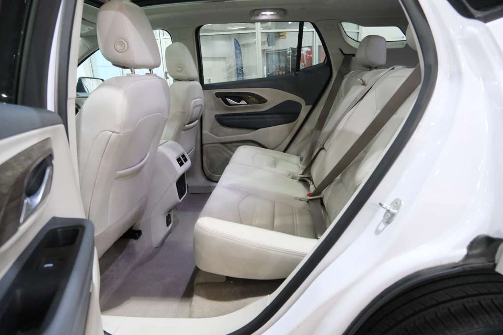 2022 GMC Terrain Denali Image 41 of 45