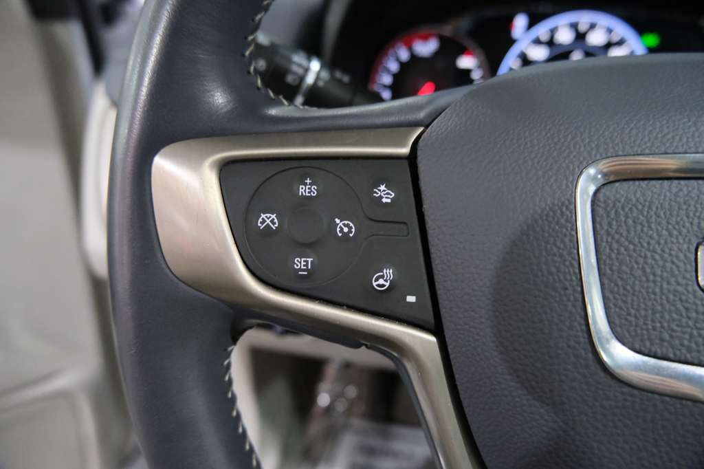 2022 GMC Terrain Denali Image 31 of 45