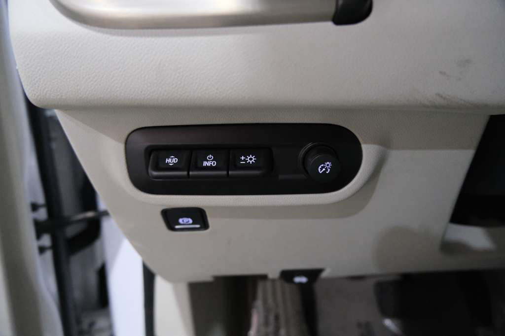 2022 GMC Terrain Denali Image 42 of 45