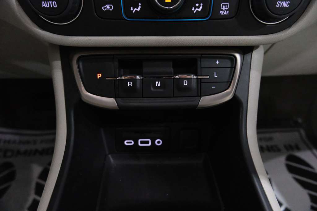 2022 GMC Terrain Denali Image 38 of 45