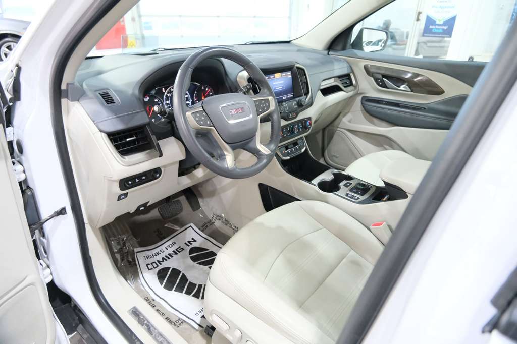 2022 GMC Terrain Denali Image 21 of 45