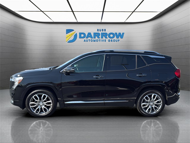 2022 GMC Terrain Denali Image 8 of 35