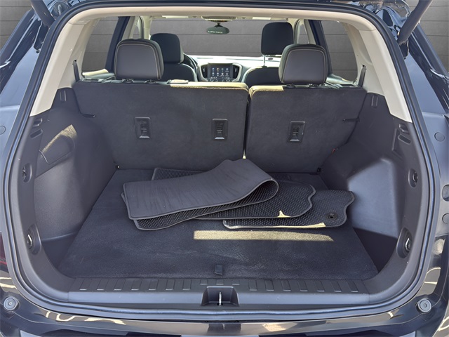 2022 GMC Terrain Denali Image 11 of 35