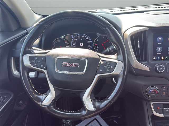 2022 GMC Terrain Denali Image 17 of 35