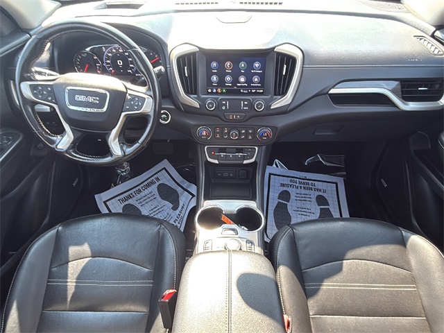 2022 GMC Terrain Denali Image 16 of 35