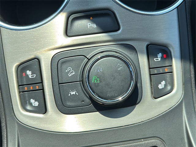 2022 GMC Terrain Denali Image 25 of 35