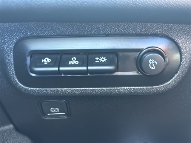 2022 GMC Terrain Denali Image 31 of 35