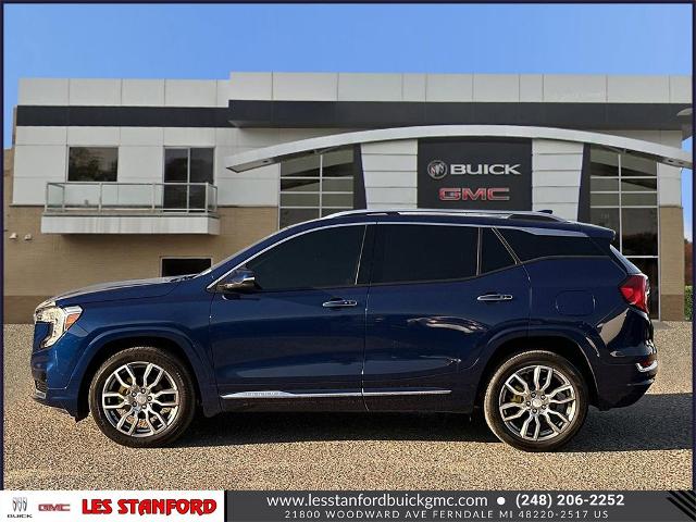 2022 GMC Terrain Denali Image 6 of 35