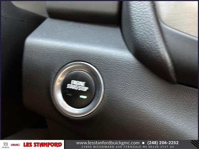 2022 GMC Terrain Denali Image 17 of 35