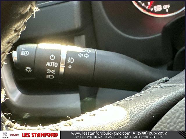 2022 GMC Terrain Denali Image 33 of 35