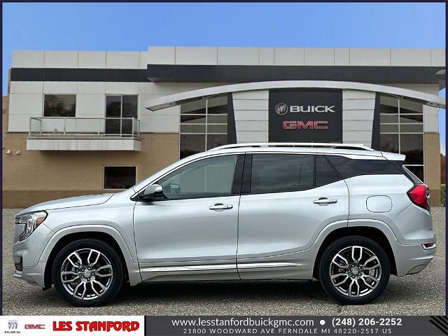 2022 GMC Terrain Denali Image 6 of 35