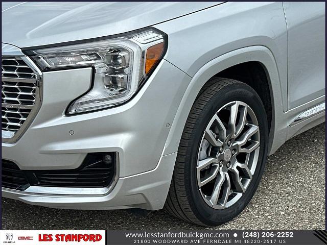 2022 GMC Terrain Denali Image 30 of 35