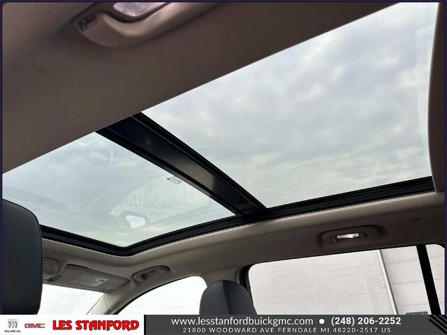 2022 GMC Terrain Denali Image 19 of 35