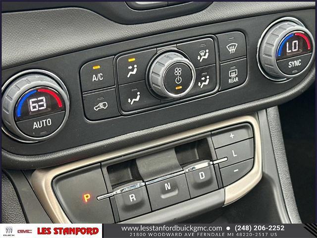 2022 GMC Terrain Denali Image 16 of 35
