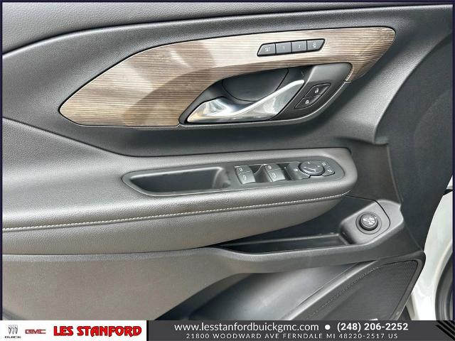 2022 GMC Terrain Denali Image 31 of 35