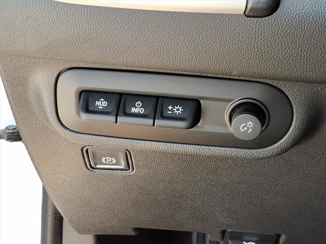 2022 GMC Terrain Denali Image 27 of 33