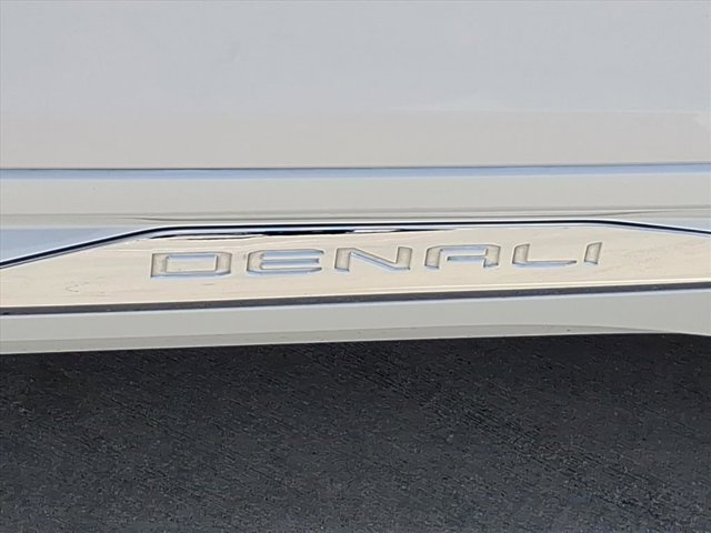 2022 GMC Terrain Denali Image 32 of 33