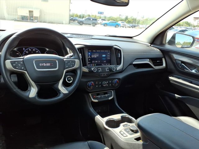 2022 GMC Terrain Denali Image 14 of 33