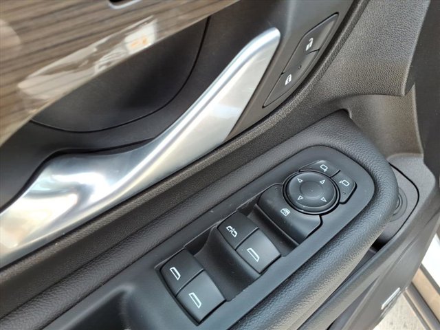 2022 GMC Terrain Denali Image 25 of 33