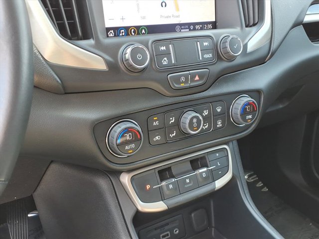 2022 GMC Terrain Denali Image 20 of 33