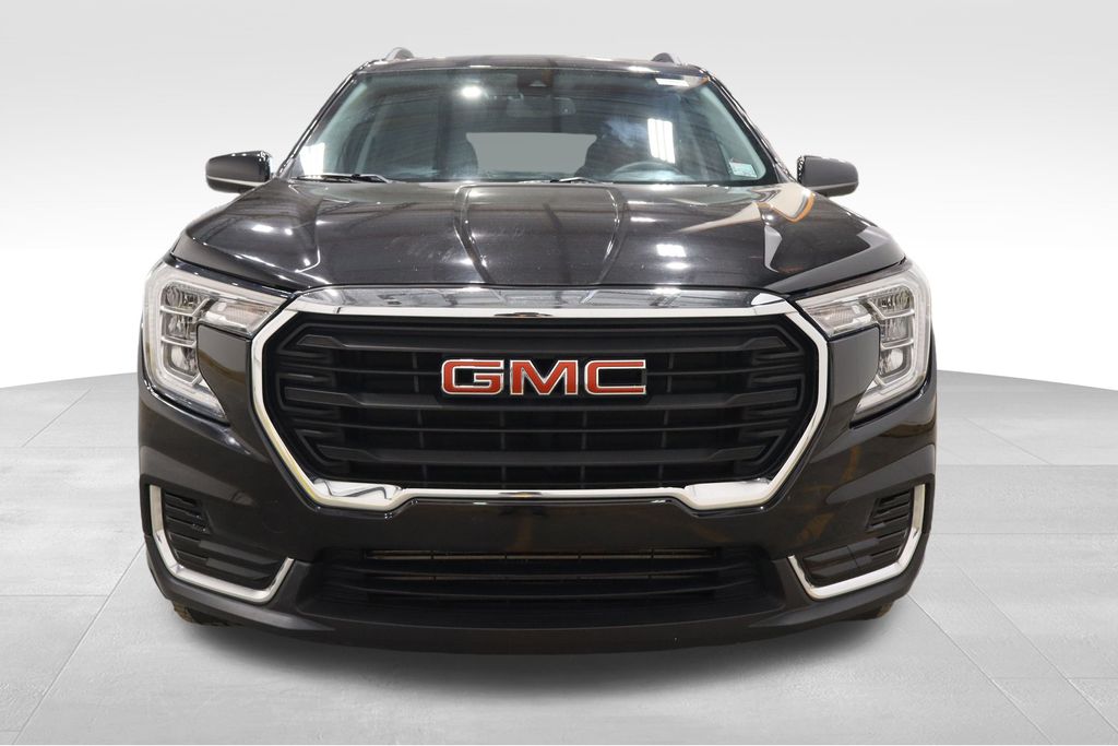 Vehicle image 2 of 38