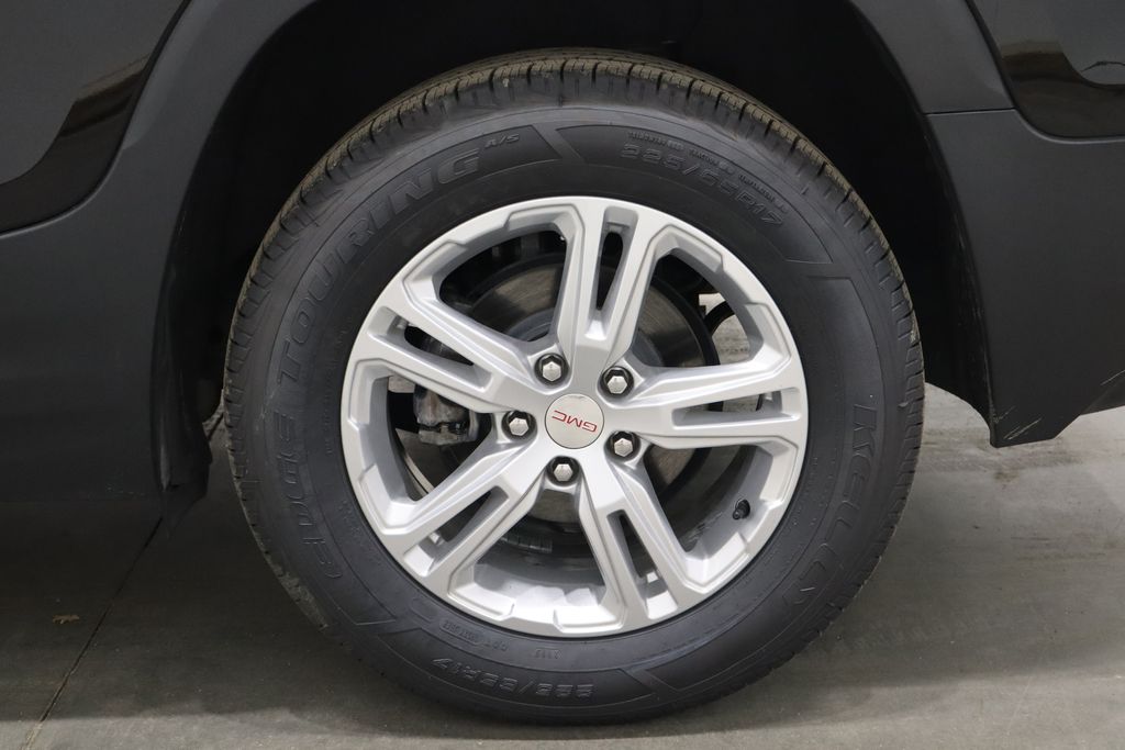 Vehicle image 34 of 38