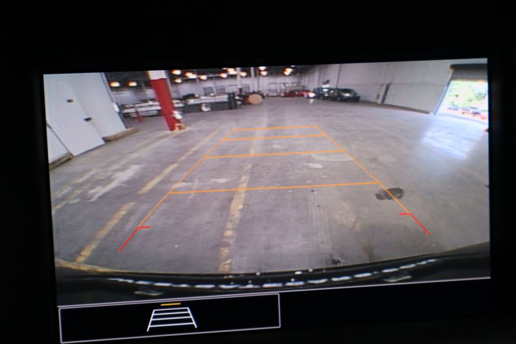 Vehicle image 7 of 38
