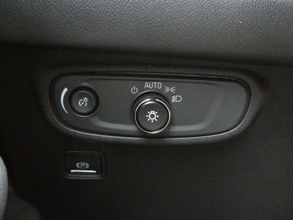 Vehicle image 24 of 29