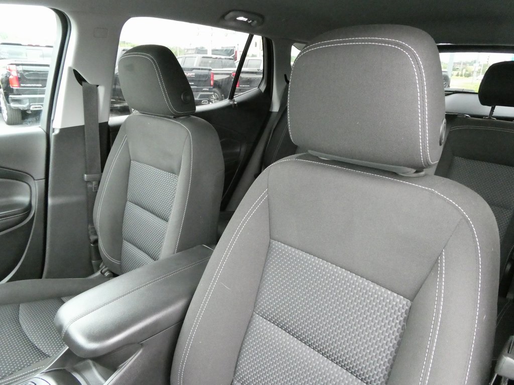 Vehicle image 8 of 29