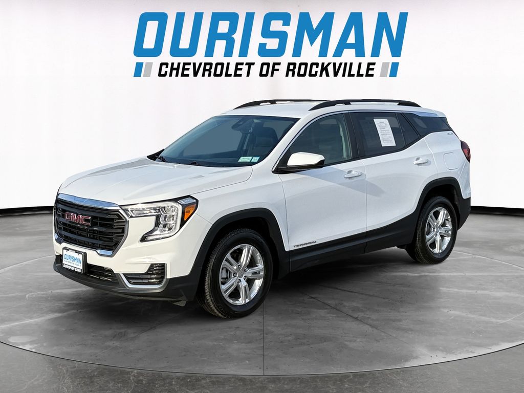 2022 GMC Terrain SLE Image 1 of 27