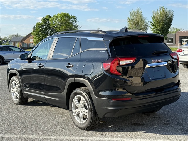 Vehicle image 6 of 27