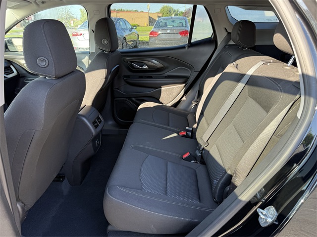 Vehicle image 13 of 27