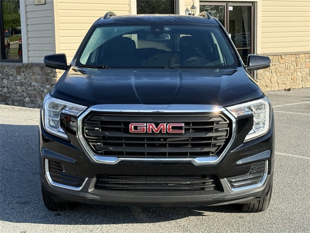 Vehicle image 2 of 27