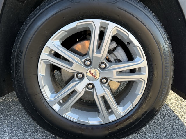 Vehicle image 9 of 27