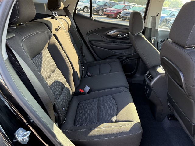 Vehicle image 11 of 27