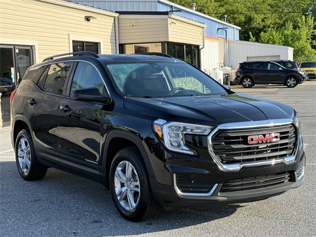 Vehicle image 3 of 27