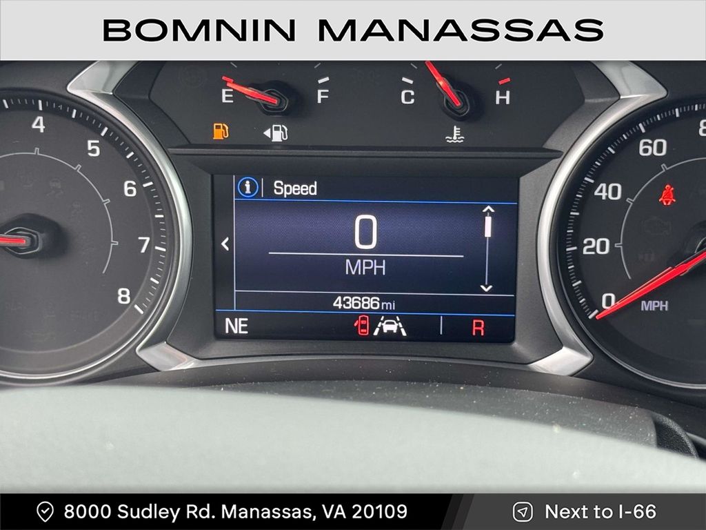 2022 GMC Terrain SLE Image 15 of 29