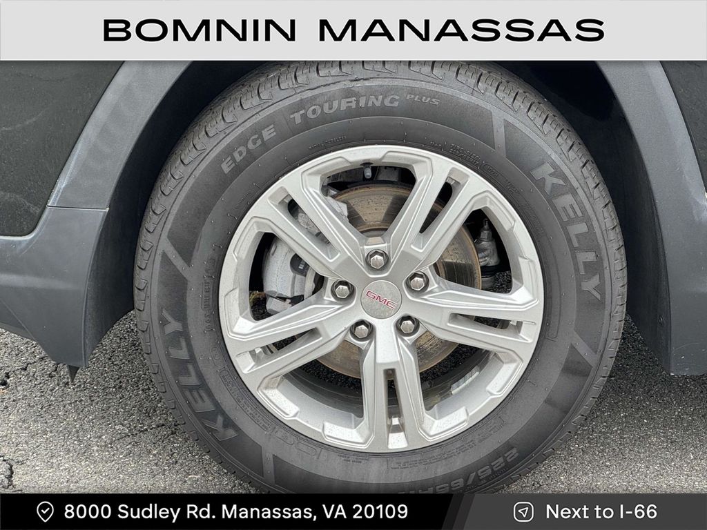 2022 GMC Terrain SLE Image 7 of 29