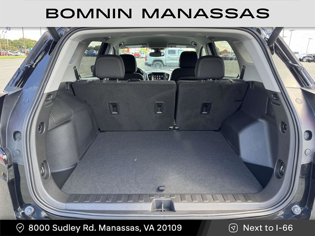 2022 GMC Terrain SLE Image 8 of 30