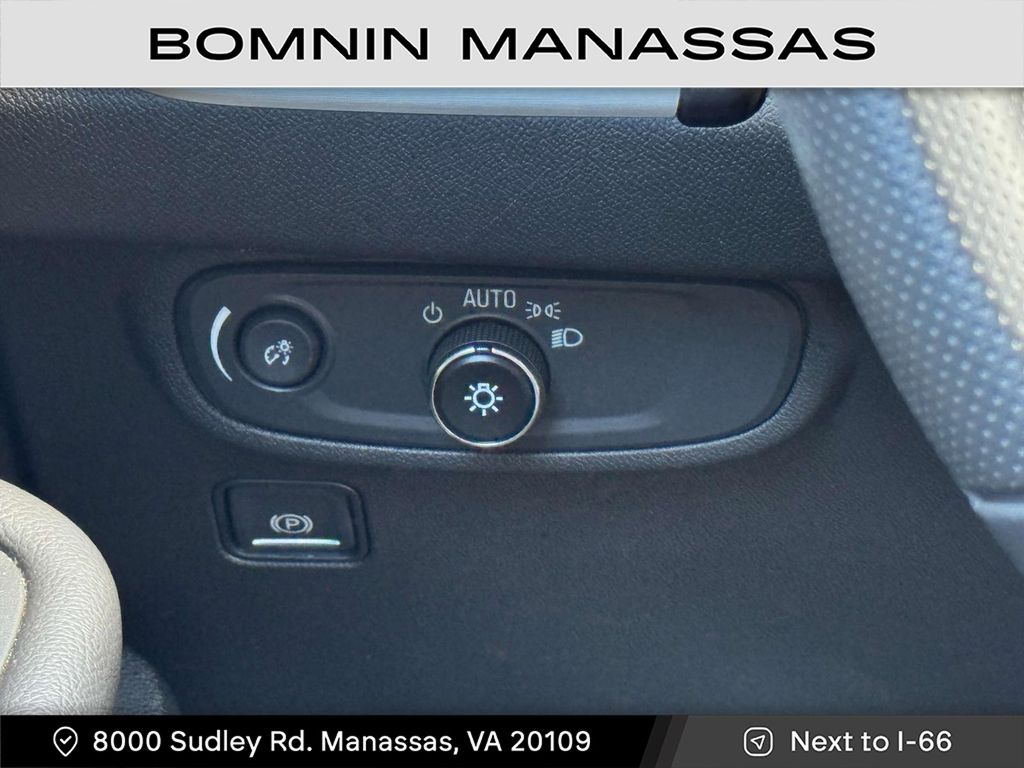 2022 GMC Terrain SLE Image 29 of 30